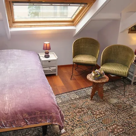 Les 3 Mousquetaires Bed & Breakfast *
